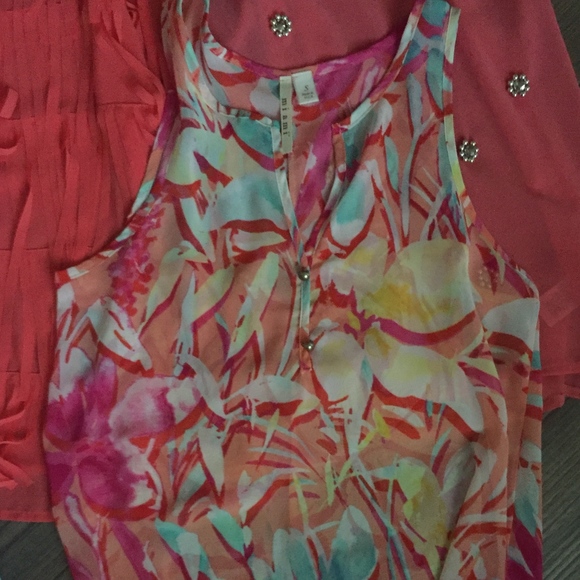 Coral and Floral bundle - Picture 3 of 5